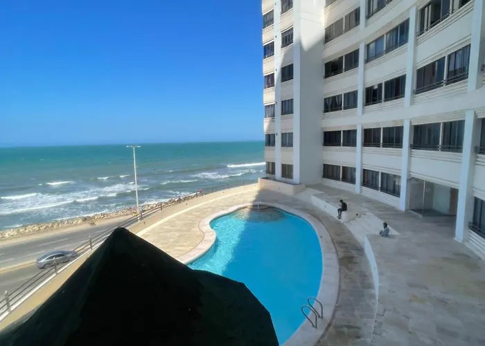 Apt Just Steps From The Sea