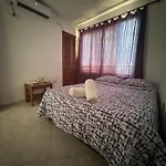 Apt Just Steps From The Sea