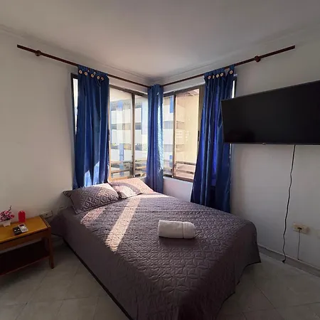 Just Steps From The Sea Apartment *